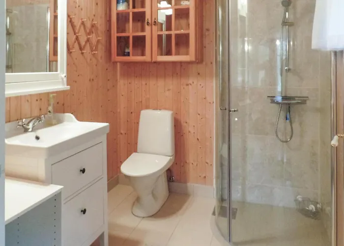 4 Bedroom Cozy In - Nvk242 Holiday home Mandal