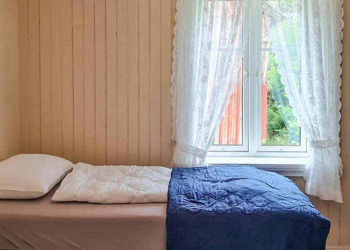 Holiday home 4 Bedroom Cozy In - Nvk242 *
